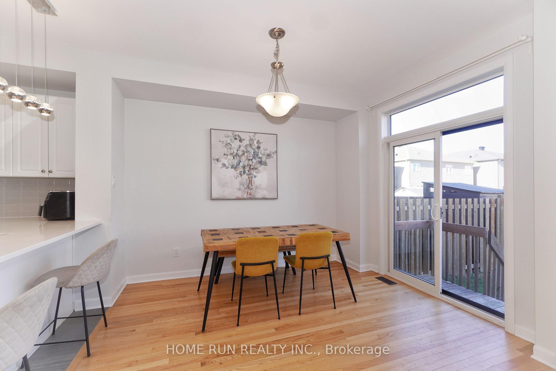 Photo 13 of 211 Clonrush Way, Ottawa, Kanata - Kanata Lakes/Heritage Hills — HOMEH