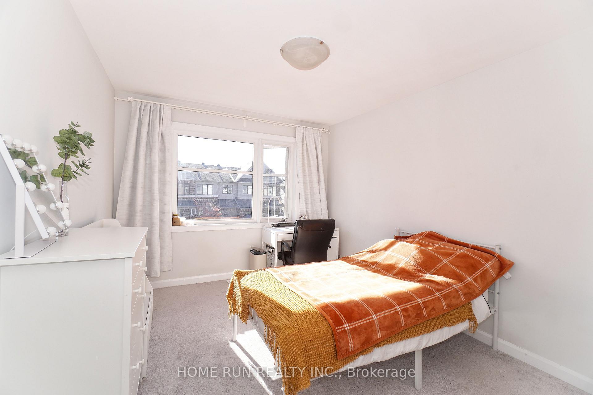 Photo 25 of 211 Clonrush Way, Ottawa, Kanata - Kanata Lakes/Heritage Hills — HOMEH