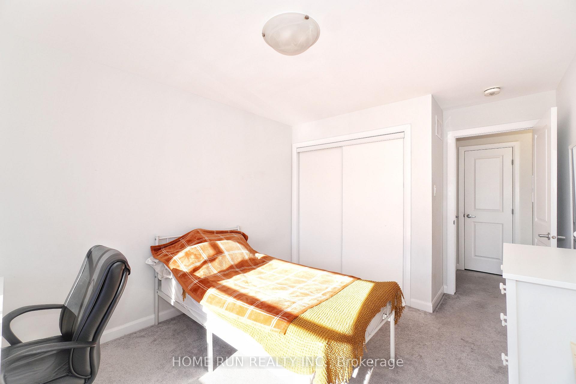 Photo 26 of 211 Clonrush Way, Ottawa, Kanata - Kanata Lakes/Heritage Hills — HOMEH