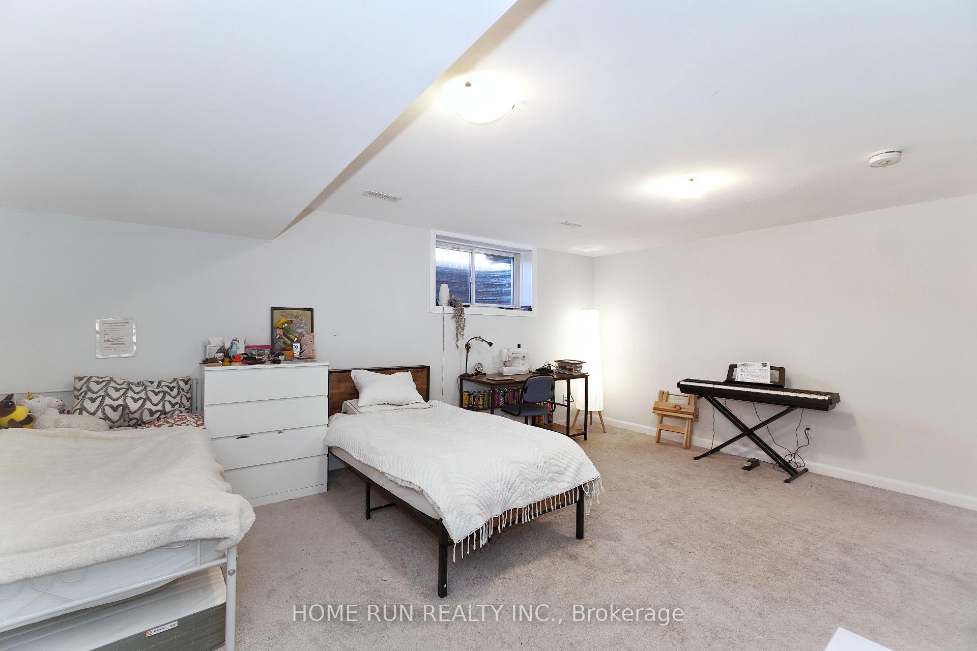Photo 34 of 211 Clonrush Way, Ottawa, Kanata - Kanata Lakes/Heritage Hills — HOMEH