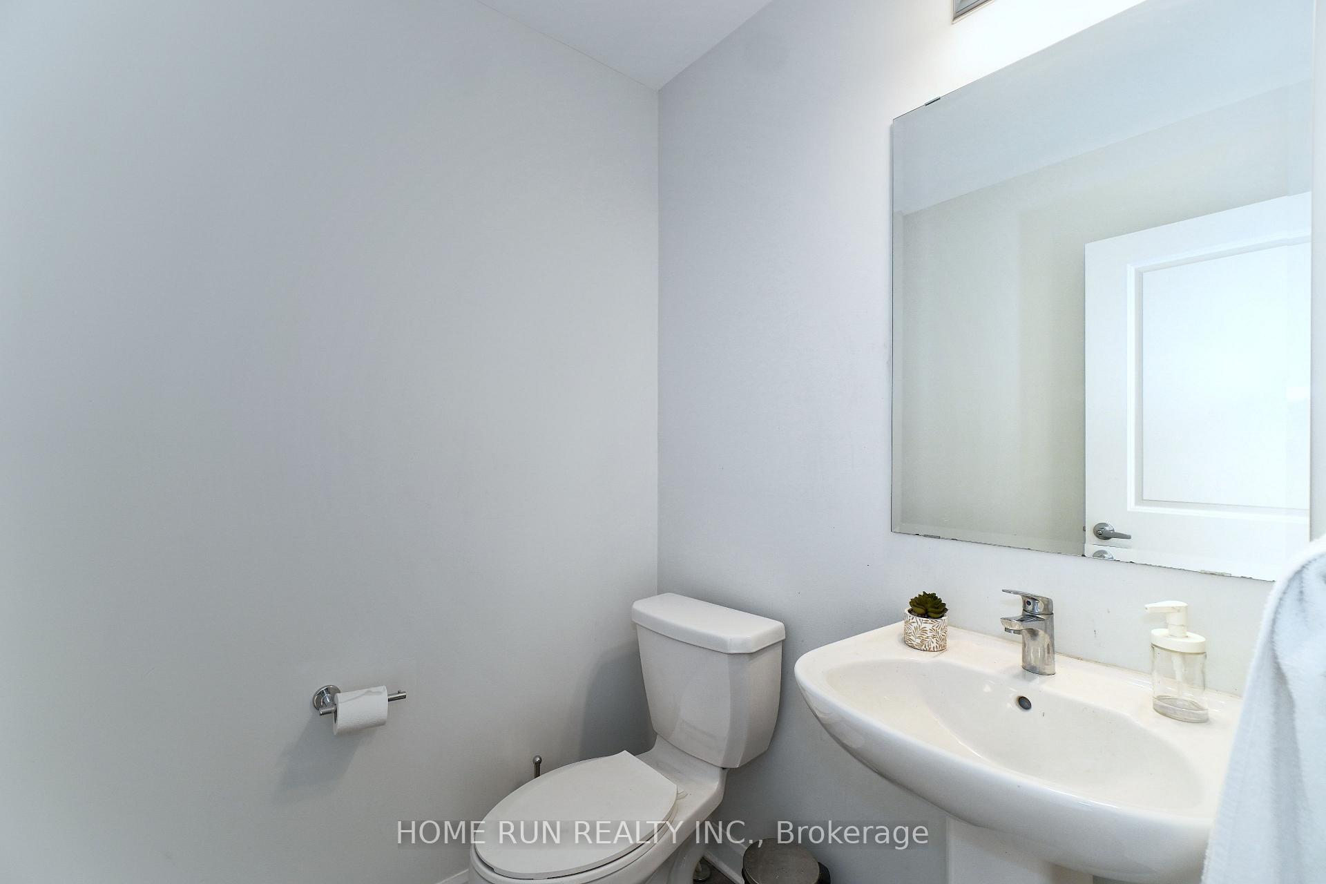Photo 35 of 211 Clonrush Way, Ottawa, Kanata - Kanata Lakes/Heritage Hills — HOMEH