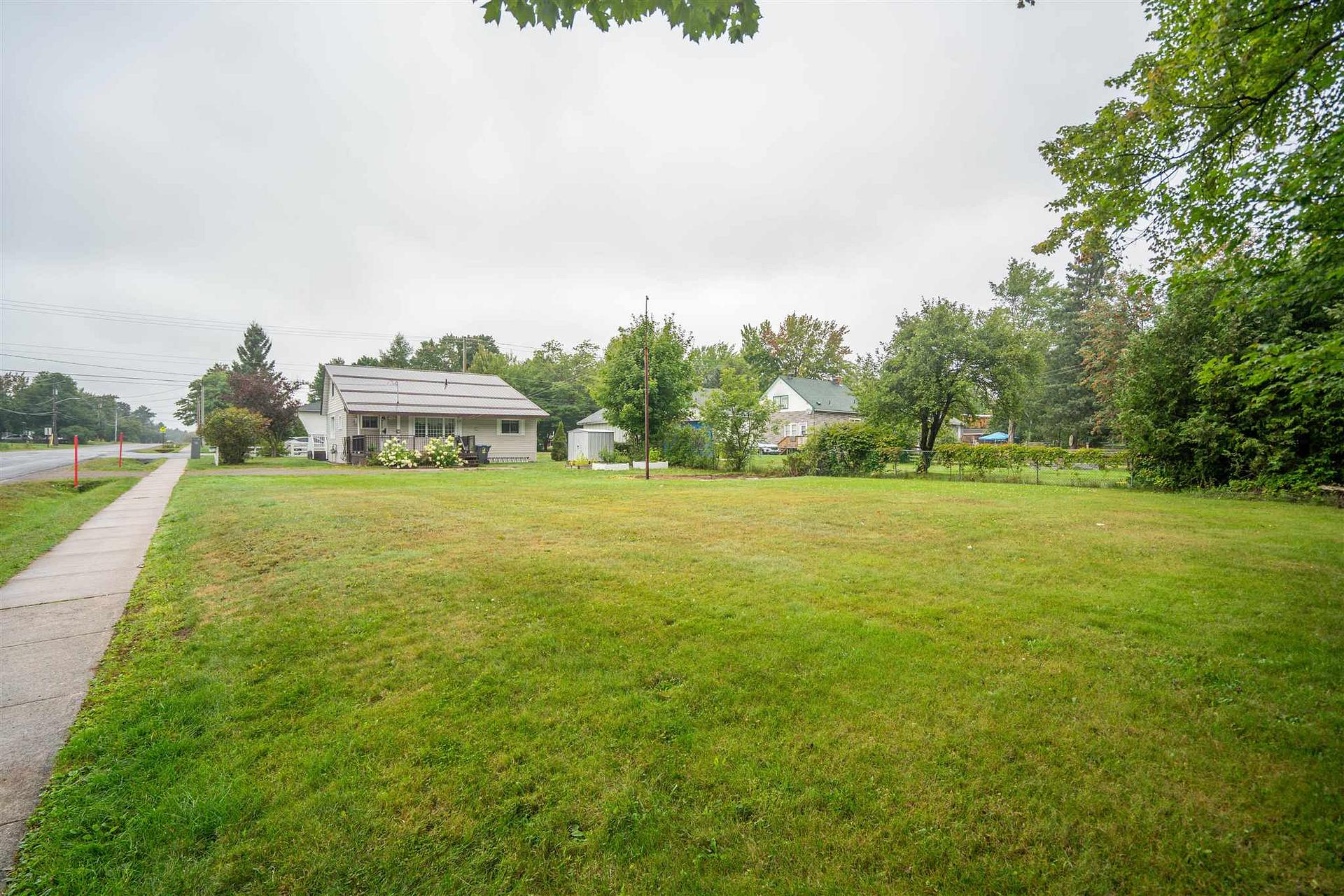 Photo 30 of 219 Eastern Avenue, Sault Ste Marie, Ward 1 — HOMEH