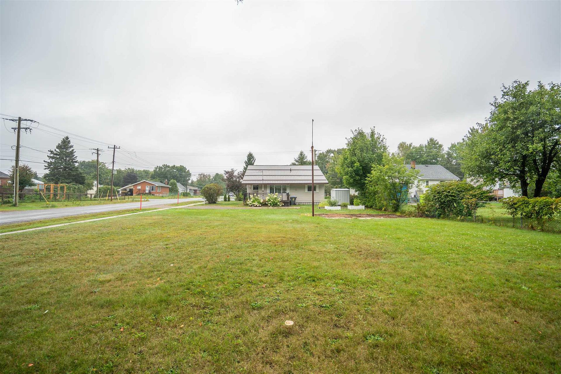 Photo 31 of 219 Eastern Avenue, Sault Ste Marie, Ward 1 — HOMEH