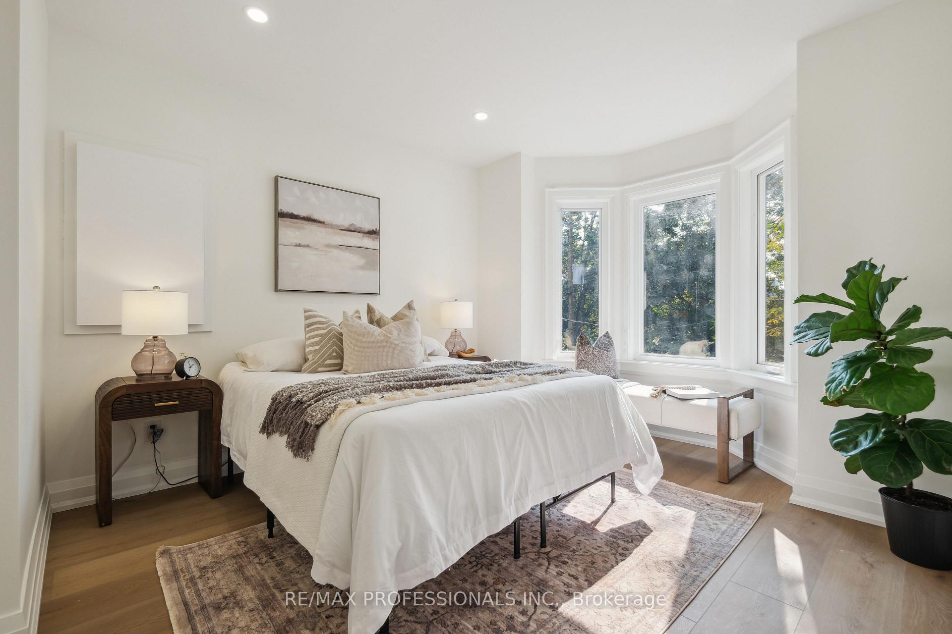 Photo 11 of Unit 2nd Flr, 134 Argyle Street, Toronto, Trinity-Bellwoods — HOMEH