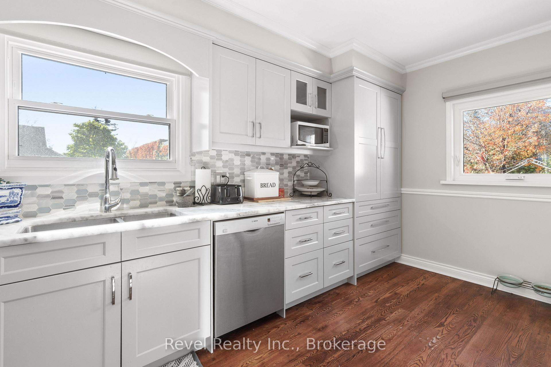 Photo 15 of 27 Francis Street, Kawartha Lakes, Lindsay — HOMEH
