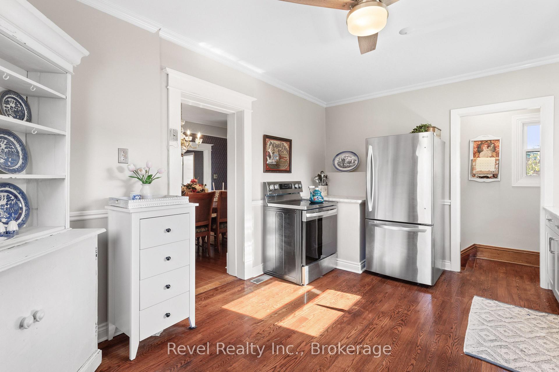 Photo 16 of 27 Francis Street, Kawartha Lakes, Lindsay — HOMEH