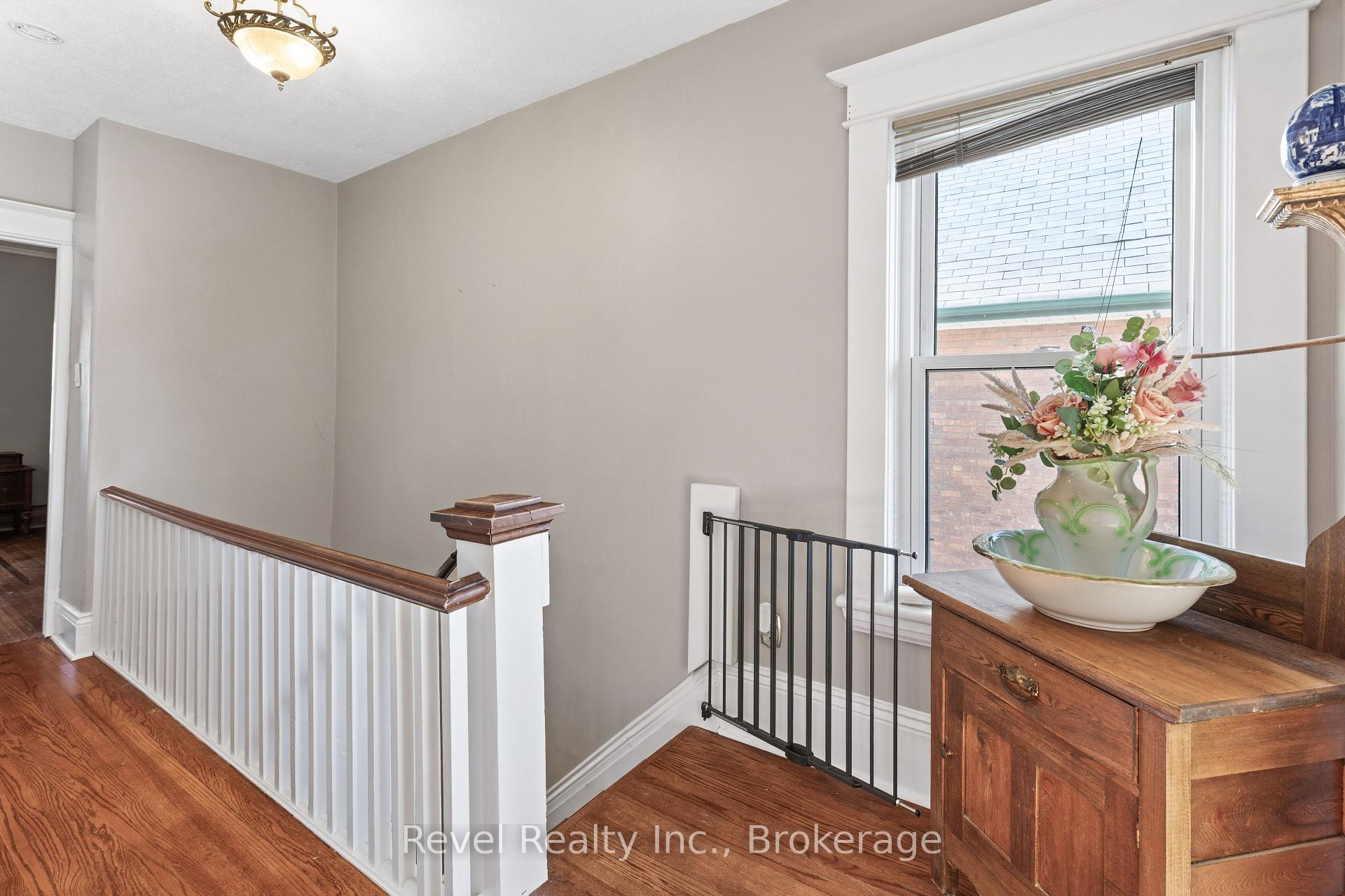 Photo 19 of 27 Francis Street, Kawartha Lakes, Lindsay — HOMEH