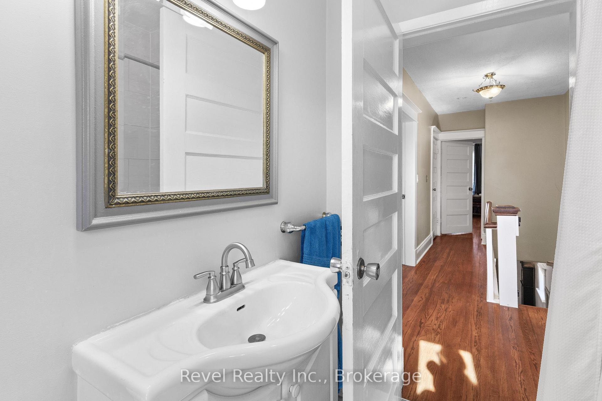 Photo 23 of 27 Francis Street, Kawartha Lakes, Lindsay — HOMEH