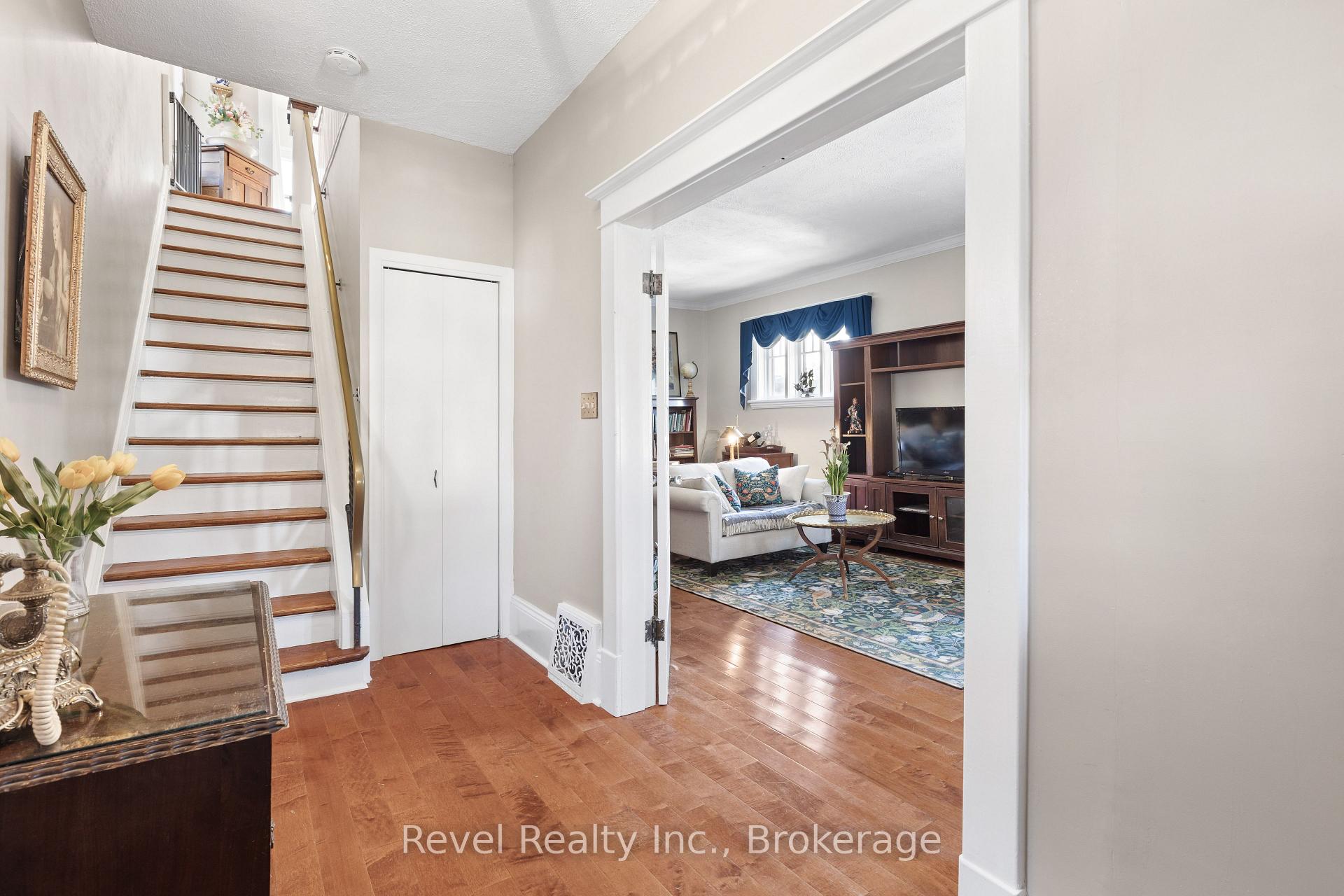 Photo 32 of 27 Francis Street, Kawartha Lakes, Lindsay — HOMEH