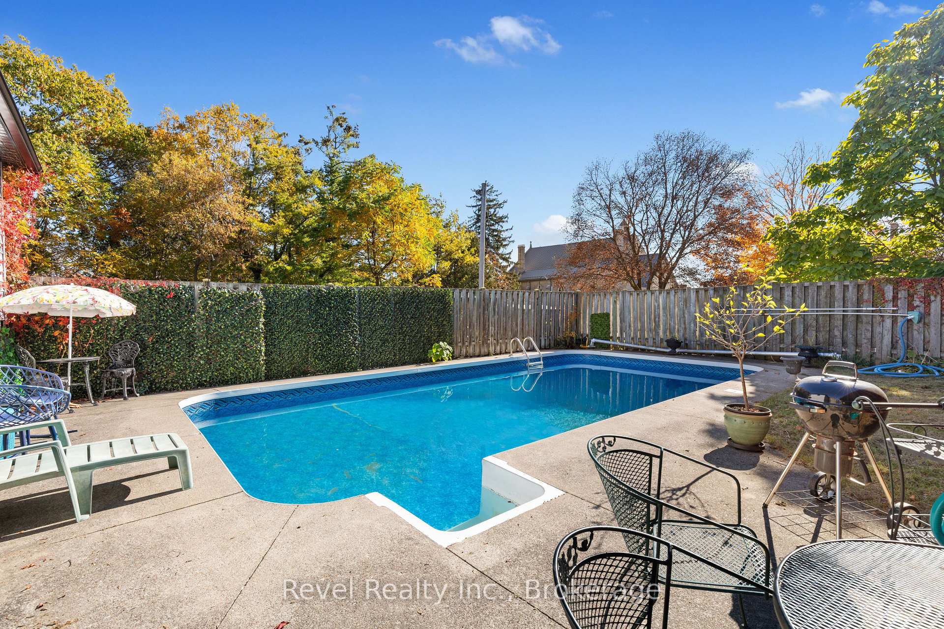 Photo 40 of 27 Francis Street, Kawartha Lakes, Lindsay — HOMEH