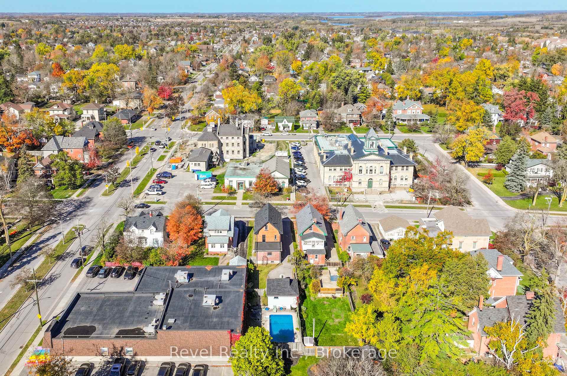 Photo 46 of 27 Francis Street, Kawartha Lakes, Lindsay — HOMEH