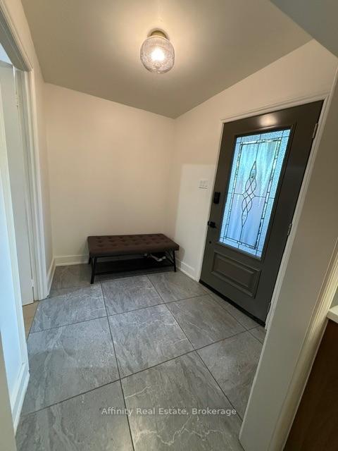 Photo 3 of 121 Paisley Boulevard E, Mississauga, Cooksville — HOMEH