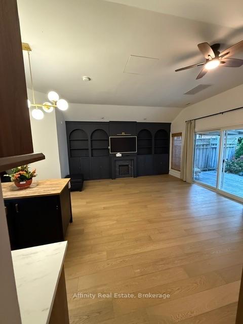 Photo 4 of 121 Paisley Boulevard E, Mississauga, Cooksville — HOMEH