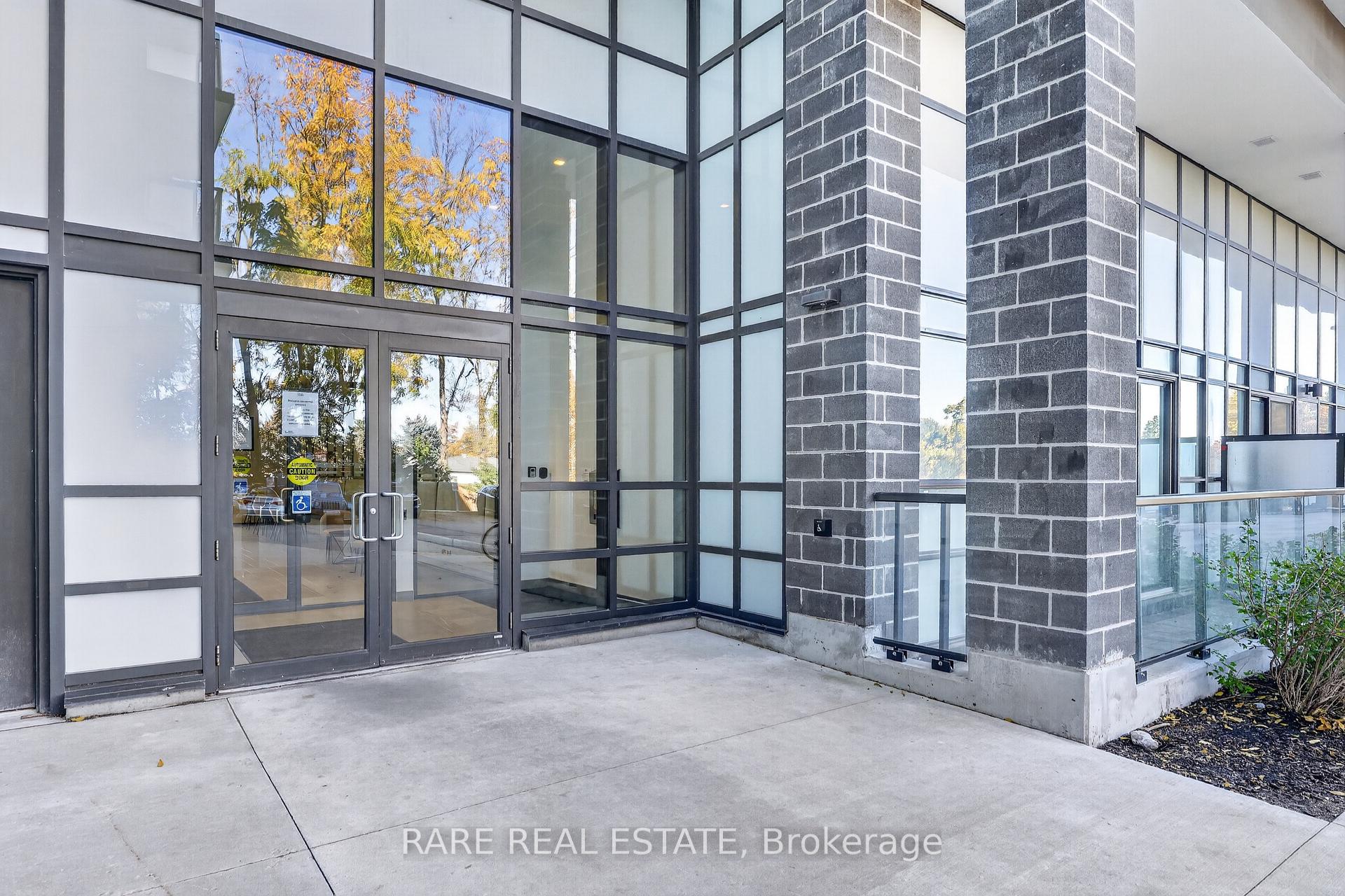 Photo 5 of Unit 327, 681 Yonge Street, Barrie, Painswick South — HOMEH