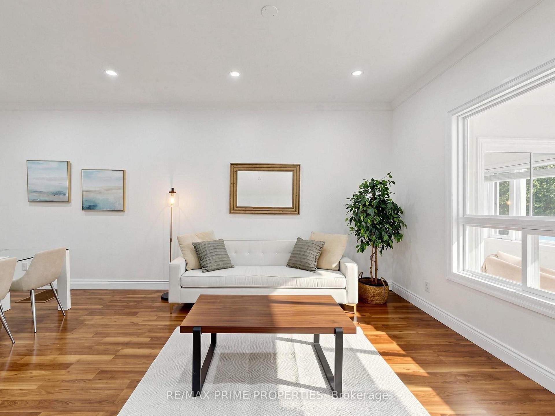 Photo 4 of 18 Dentonia Park Avenue, Toronto, Crescent Town — HOMEH