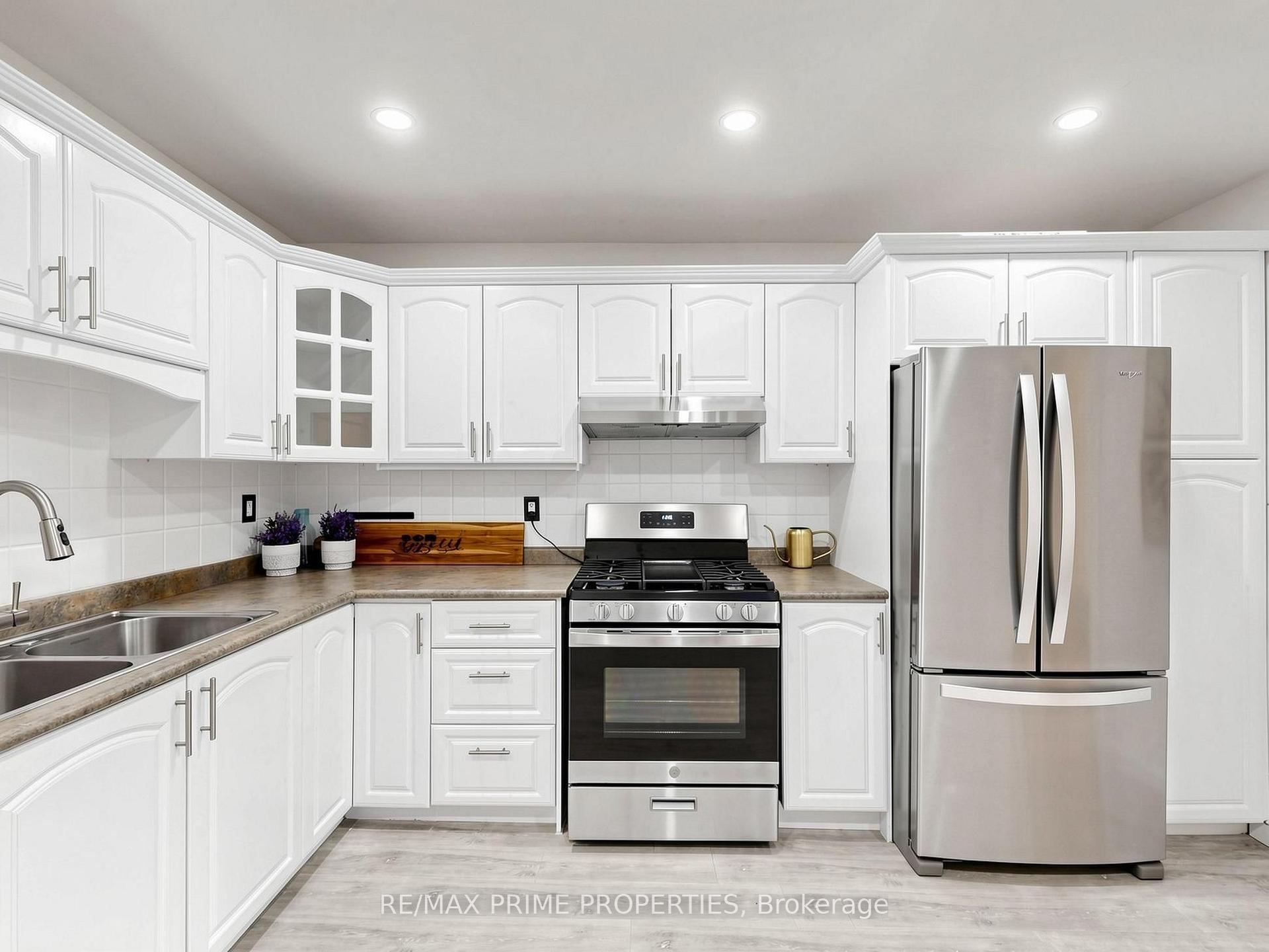 Photo 12 of 18 Dentonia Park Avenue, Toronto, Crescent Town — HOMEH