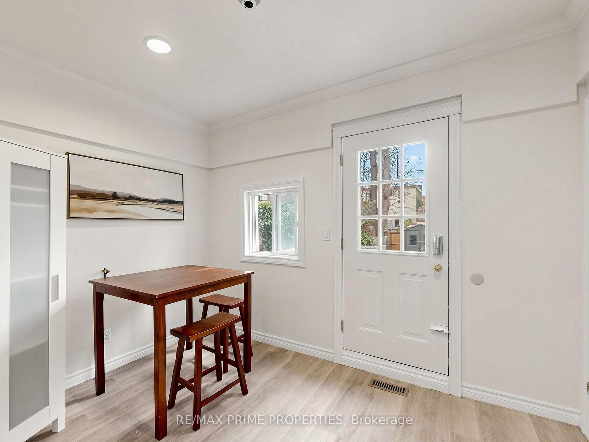 Photo 14 of 18 Dentonia Park Avenue, Toronto, Crescent Town — HOMEH