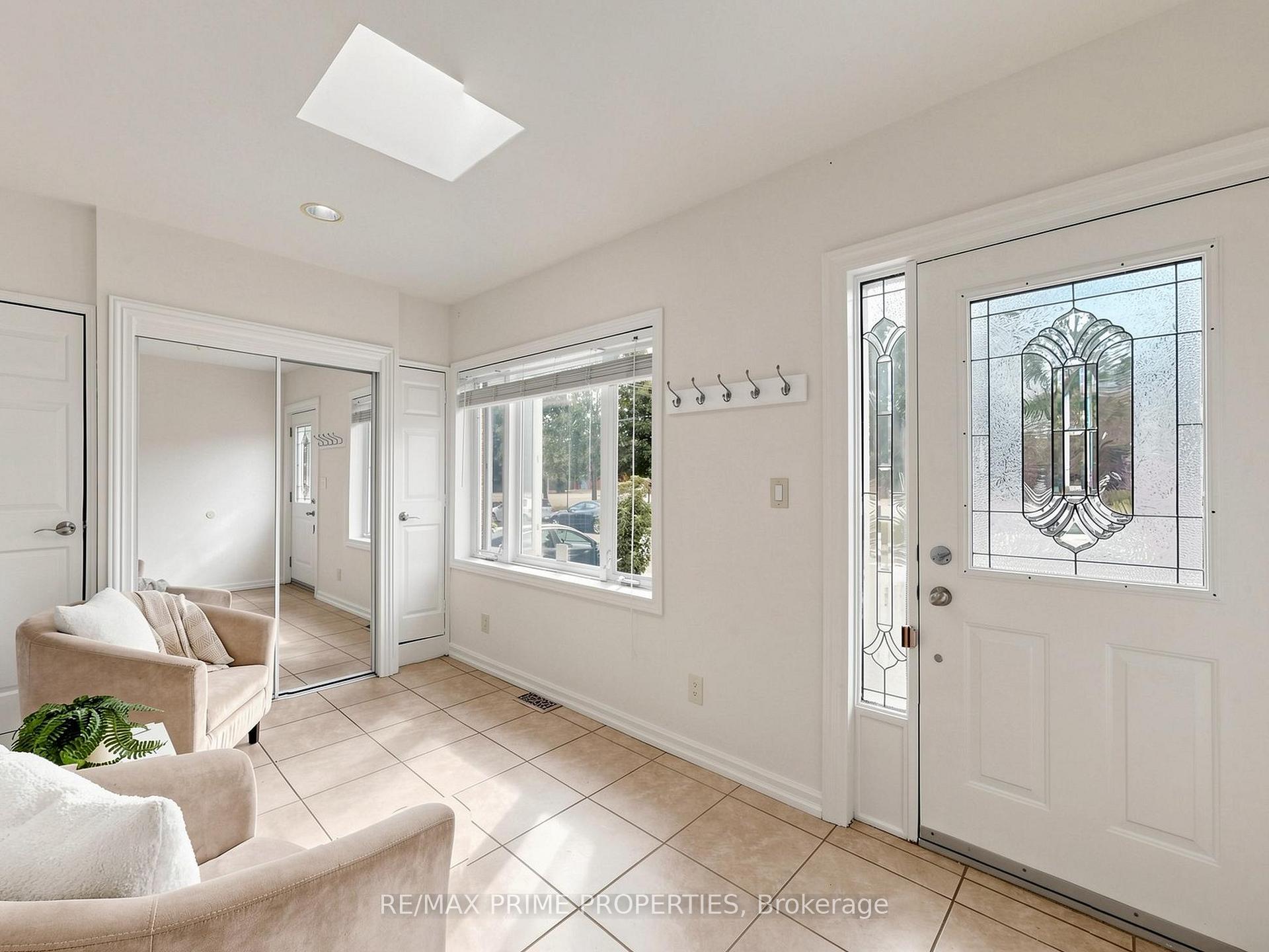 Photo 19 of 18 Dentonia Park Avenue, Toronto, Crescent Town — HOMEH