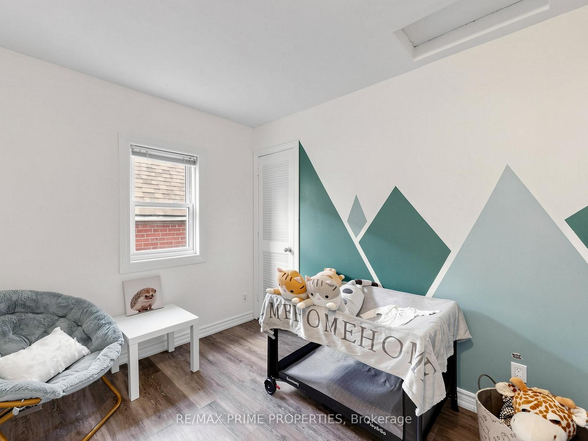 Photo 27 of 18 Dentonia Park Avenue, Toronto, Crescent Town — HOMEH