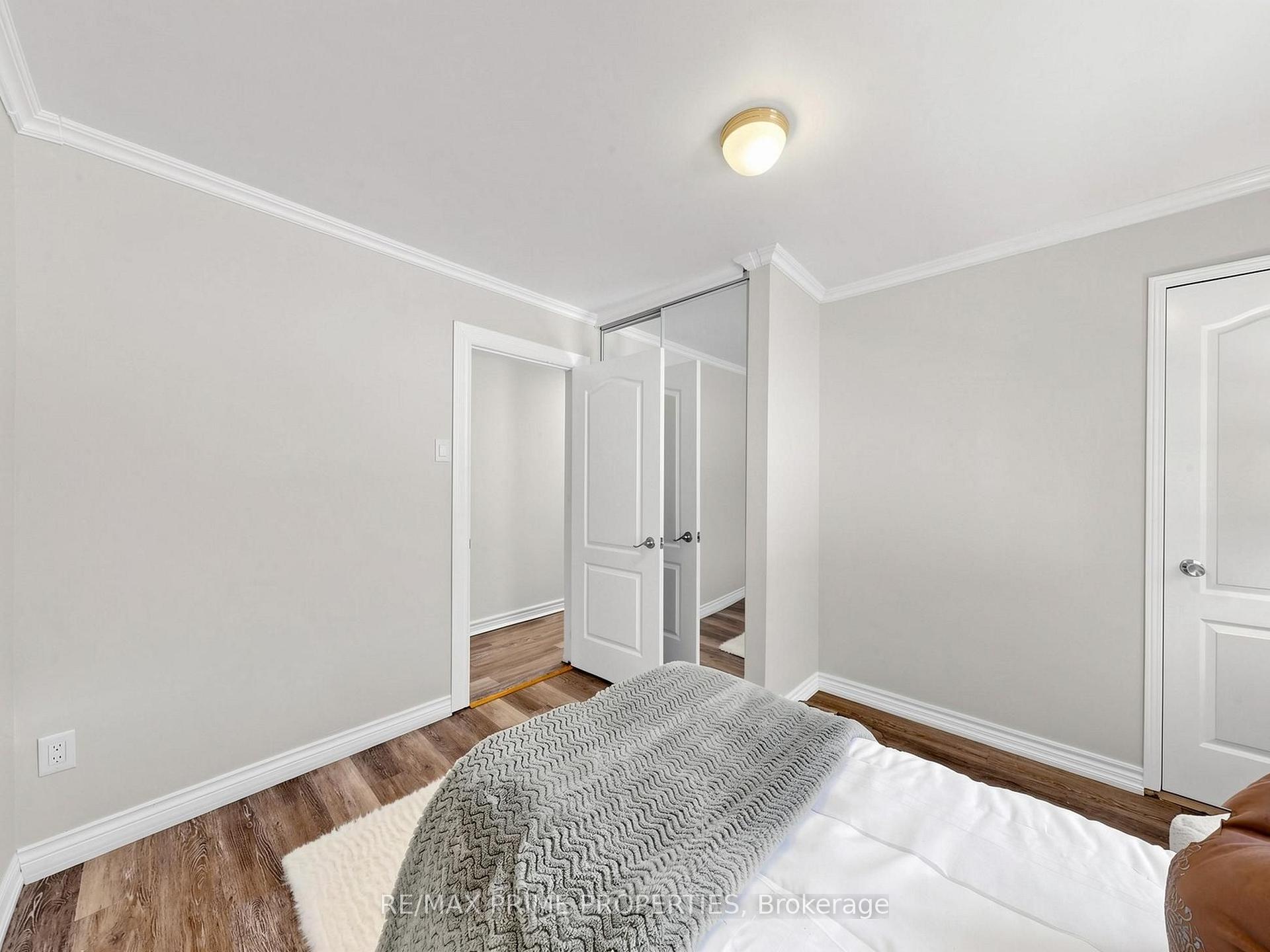 Photo 32 of 18 Dentonia Park Avenue, Toronto, Crescent Town — HOMEH