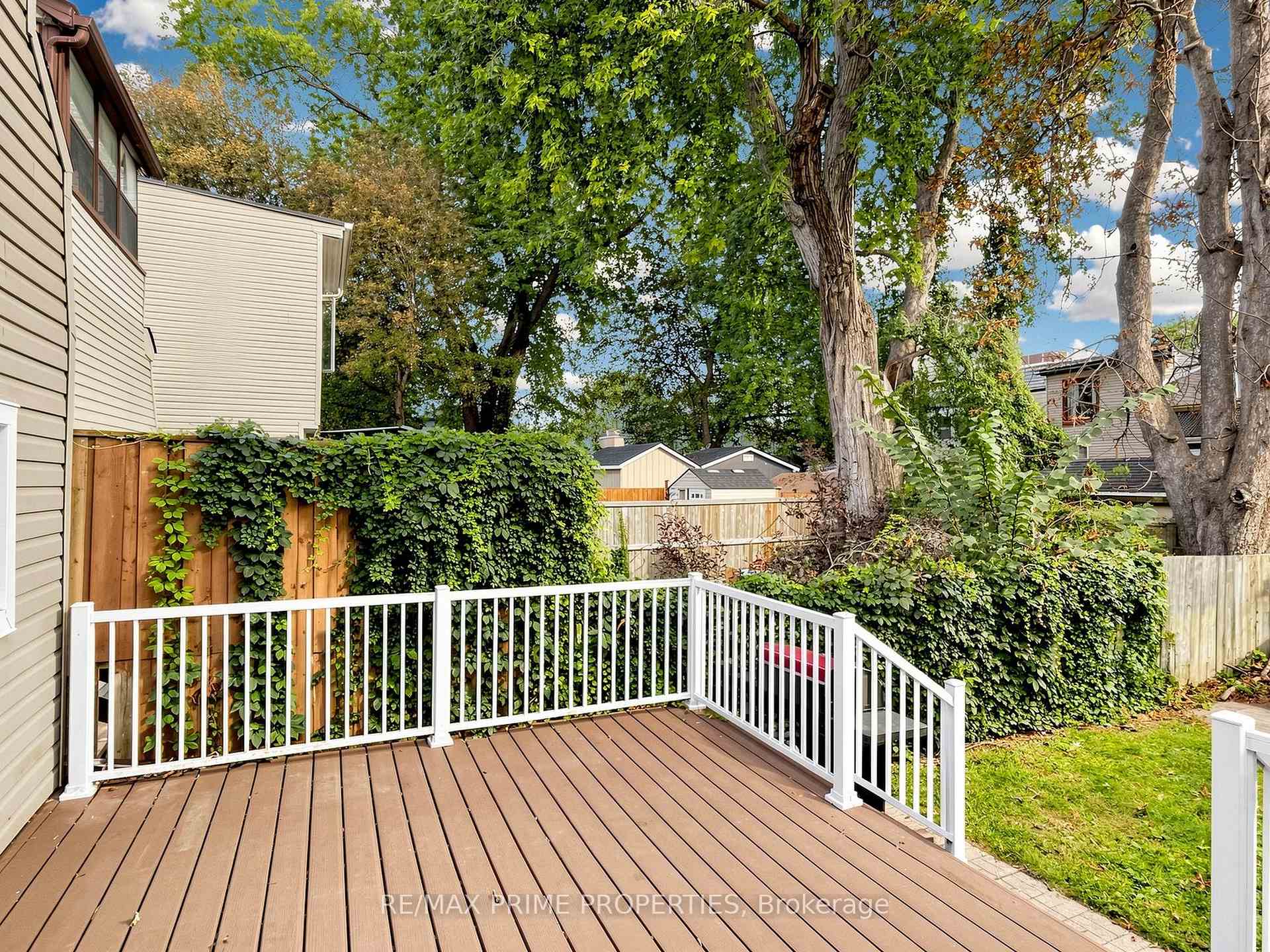 Photo 45 of 18 Dentonia Park Avenue, Toronto, Crescent Town — HOMEH
