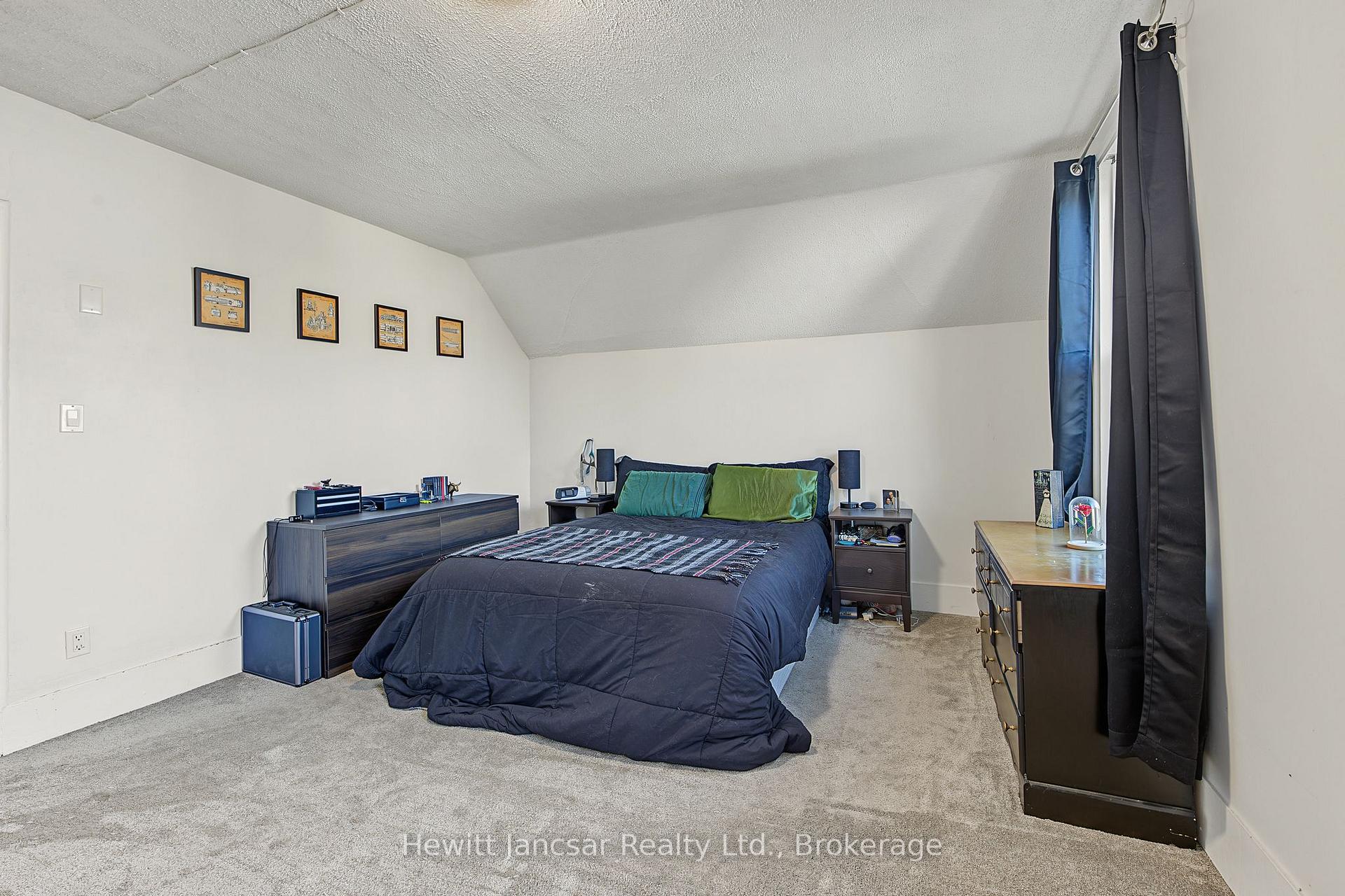 Photo 13 of 190 Jacob Street, Wilmot, New Hamburg — HOMEH