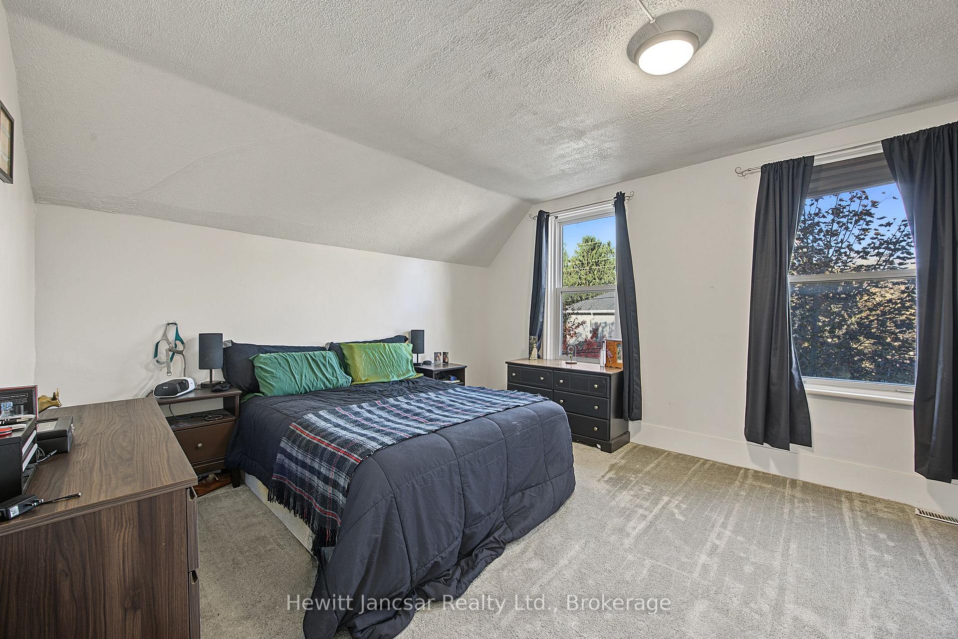 Photo 12 of 190 Jacob Street, Wilmot, New Hamburg — HOMEH