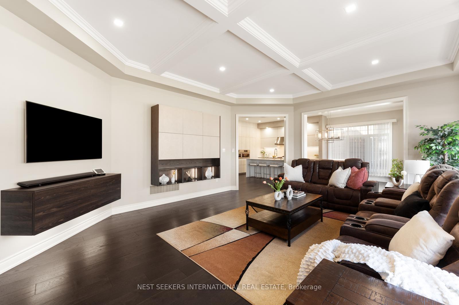 Photo 7 of 44 Mahaffy Court, King, Nobleton — HOMEH