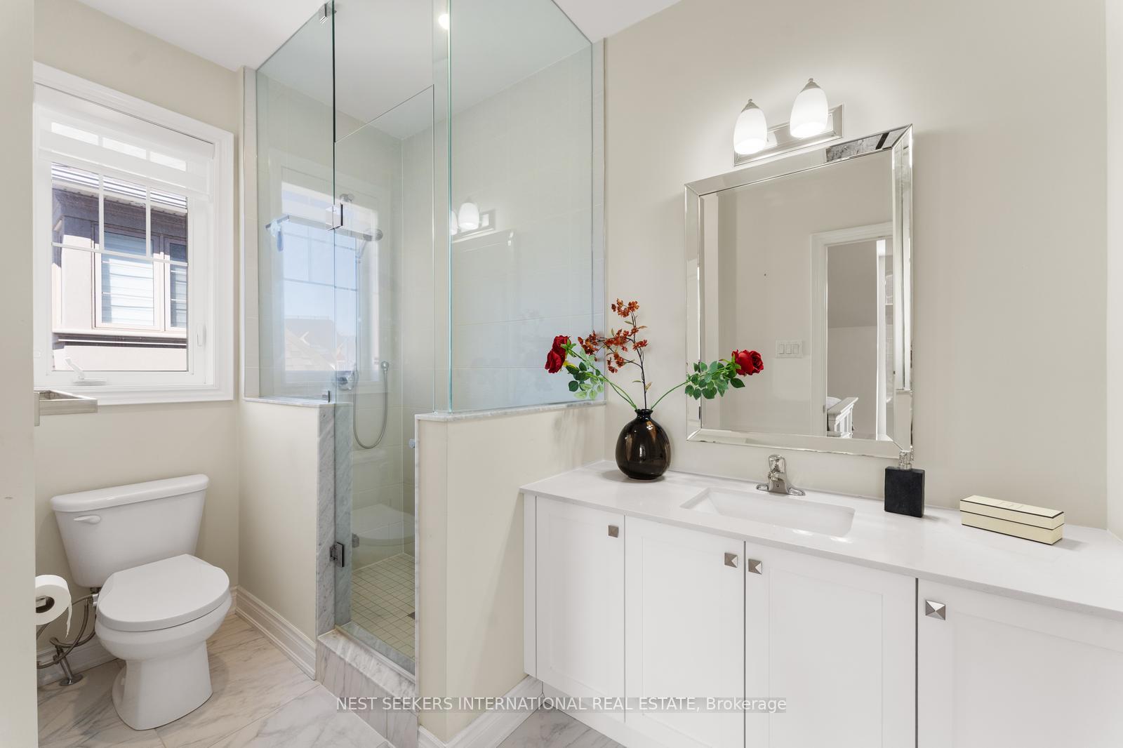 Photo 20 of 44 Mahaffy Court, King, Nobleton — HOMEH