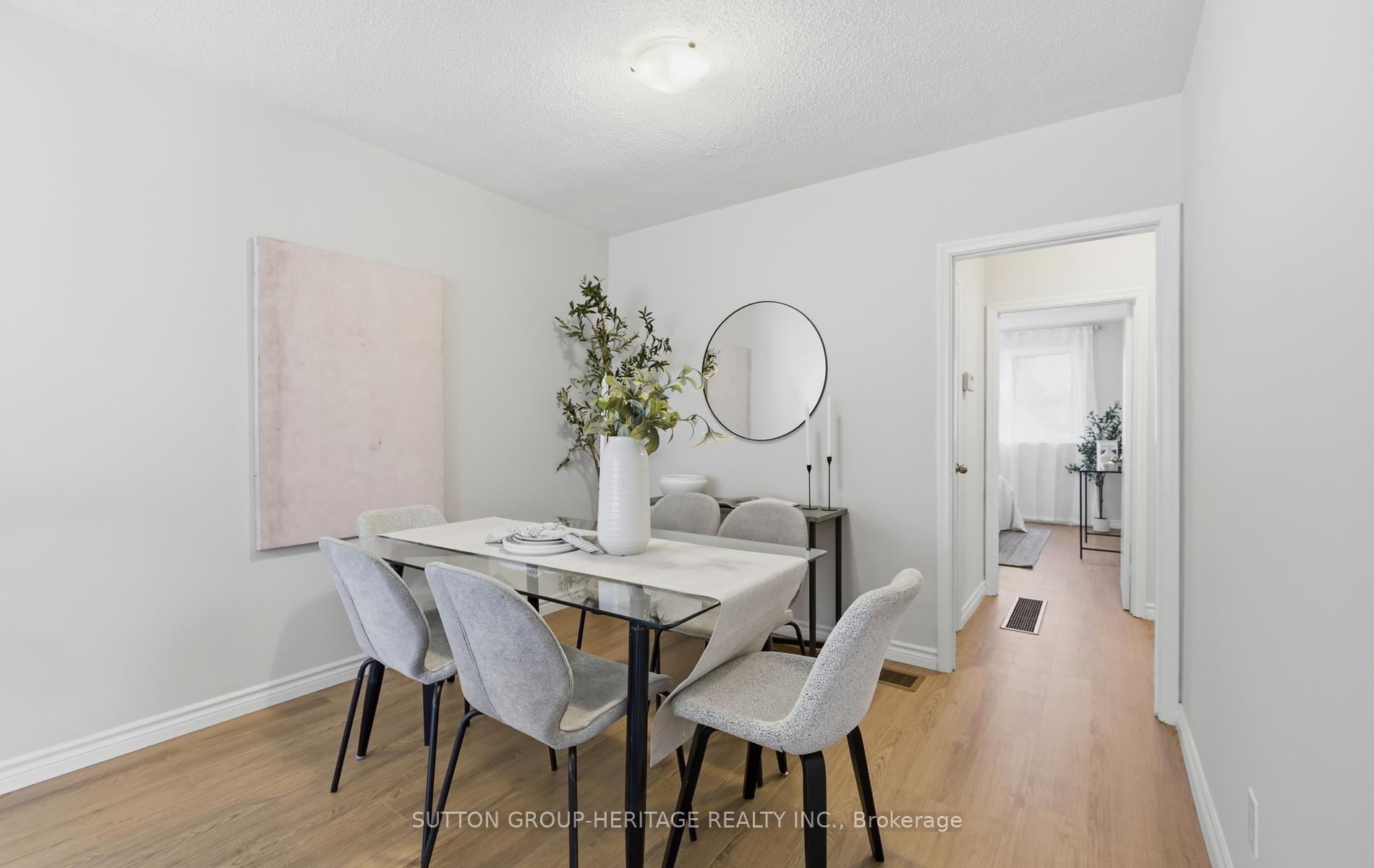 Photo 8 of 47 Burcher Road, Ajax, South East — HOMEH
