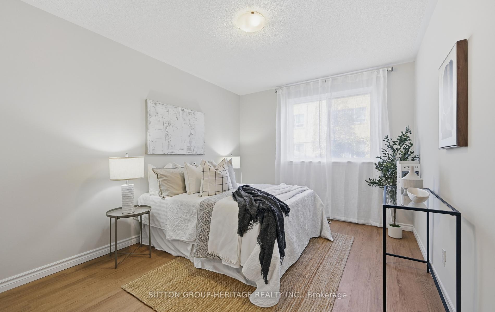 Photo 15 of 47 Burcher Road, Ajax, South East — HOMEH