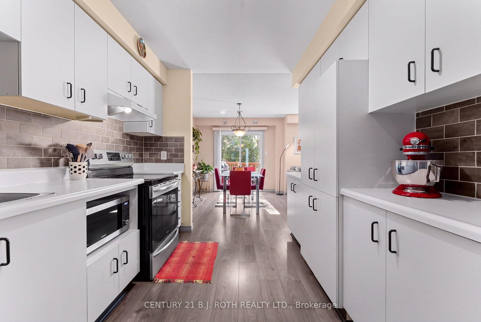 Photo 8 of 74 Ritva Court E, Richmond Hill, North Richvale — HOMEH