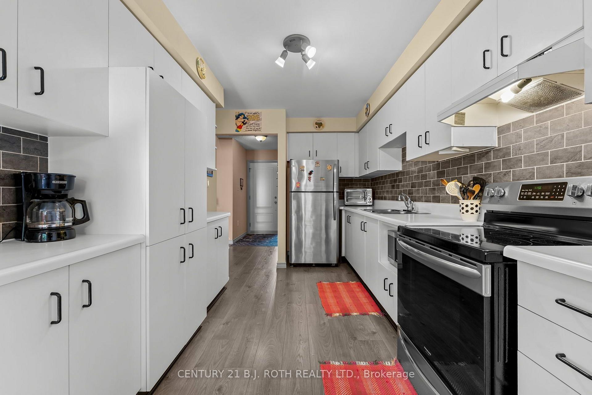 Photo 9 of 74 Ritva Court E, Richmond Hill, North Richvale — HOMEH