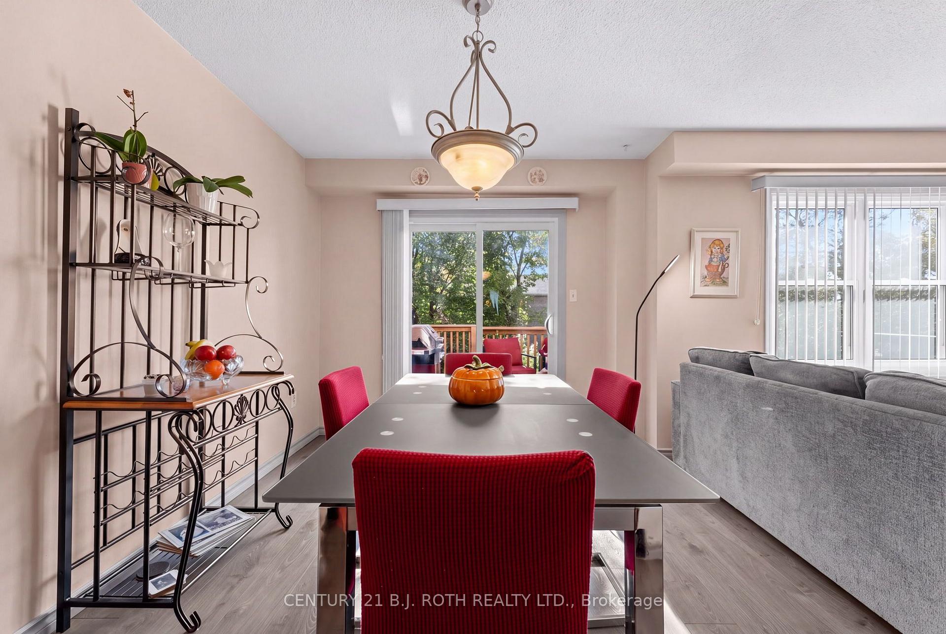 Photo 10 of 74 Ritva Court E, Richmond Hill, North Richvale — HOMEH