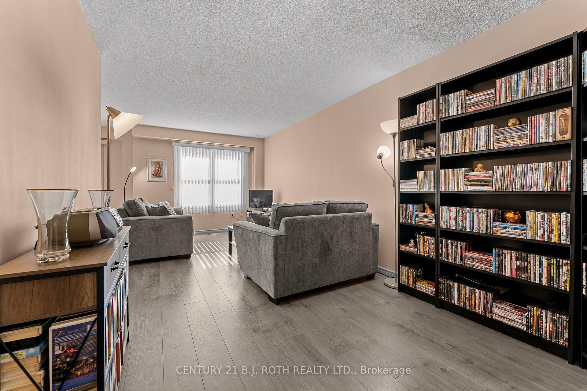 Photo 16 of 74 Ritva Court E, Richmond Hill, North Richvale — HOMEH