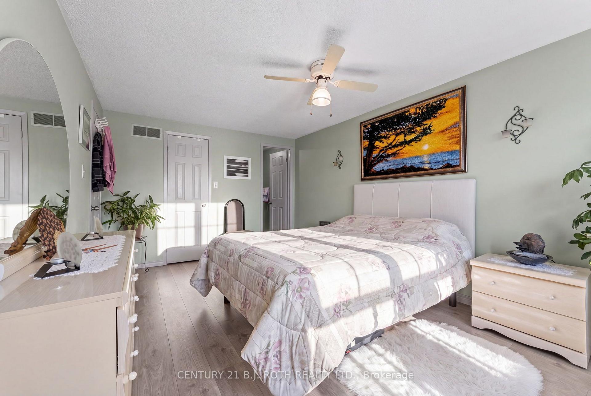 Photo 21 of 74 Ritva Court E, Richmond Hill, North Richvale — HOMEH