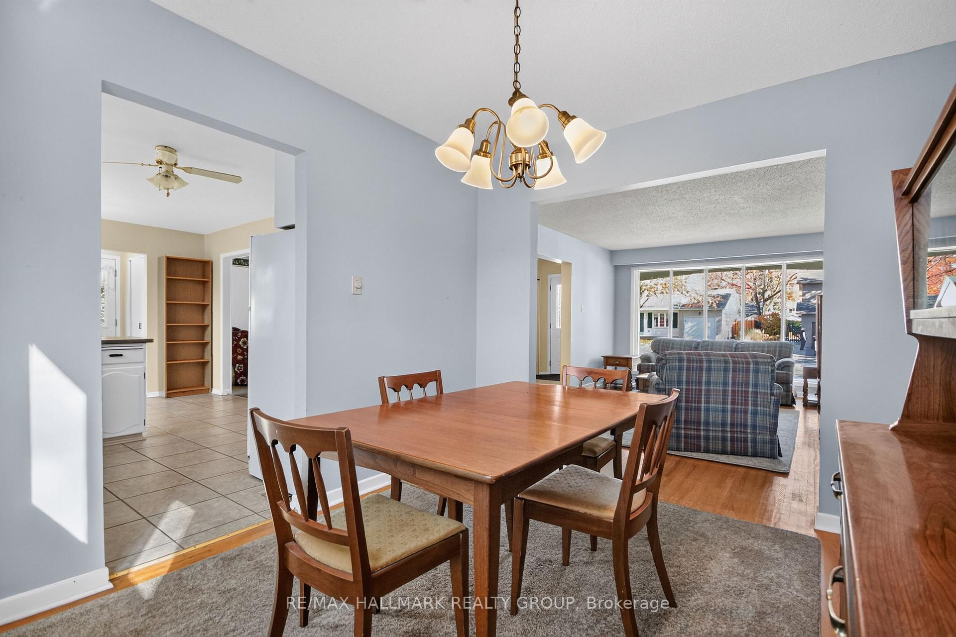 Photo 6 of 8 Burnview Crescent, Ottawa, Blackburn Hamlet — HOMEH