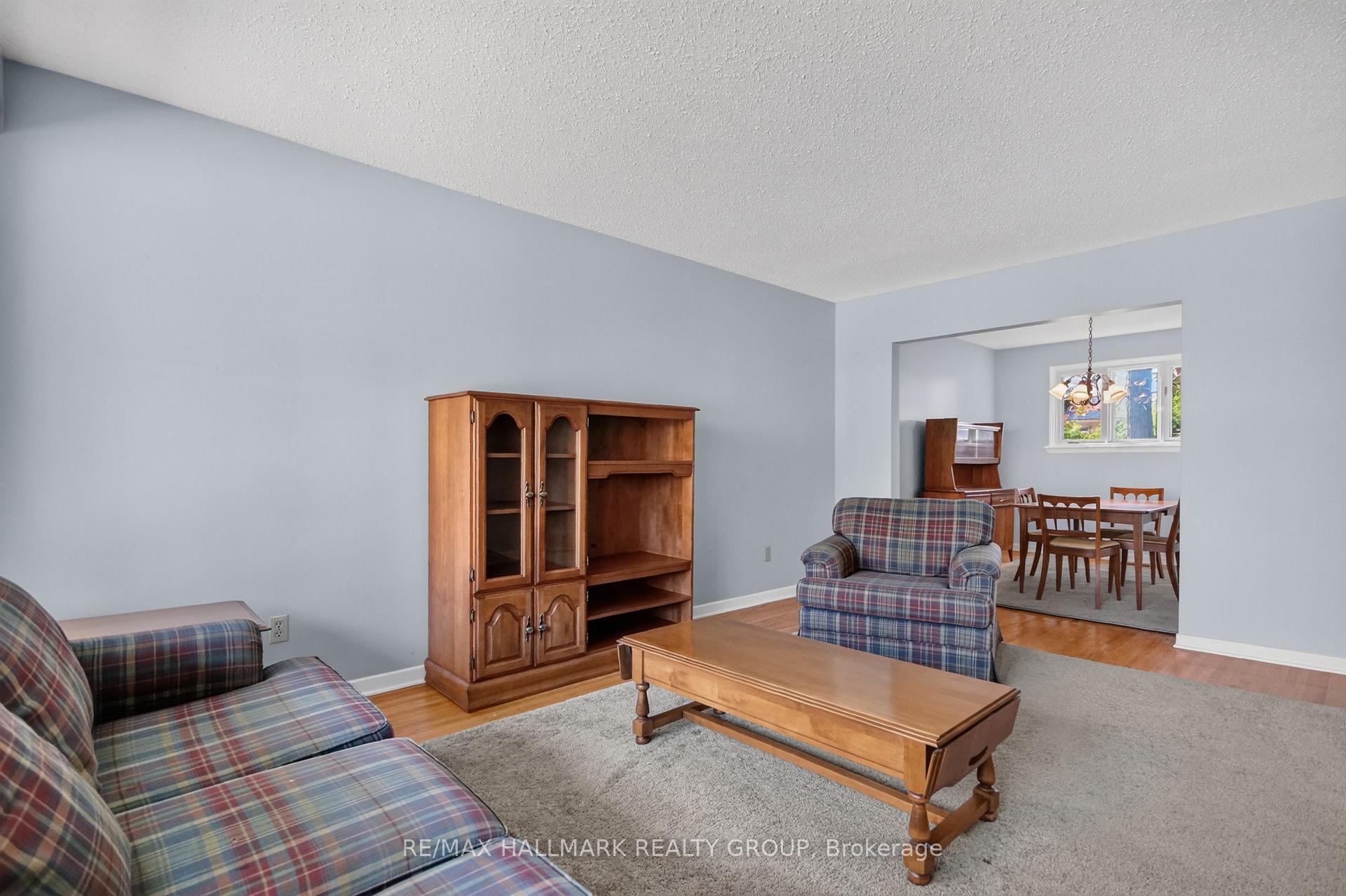 Photo 7 of 8 Burnview Crescent, Ottawa, Blackburn Hamlet — HOMEH