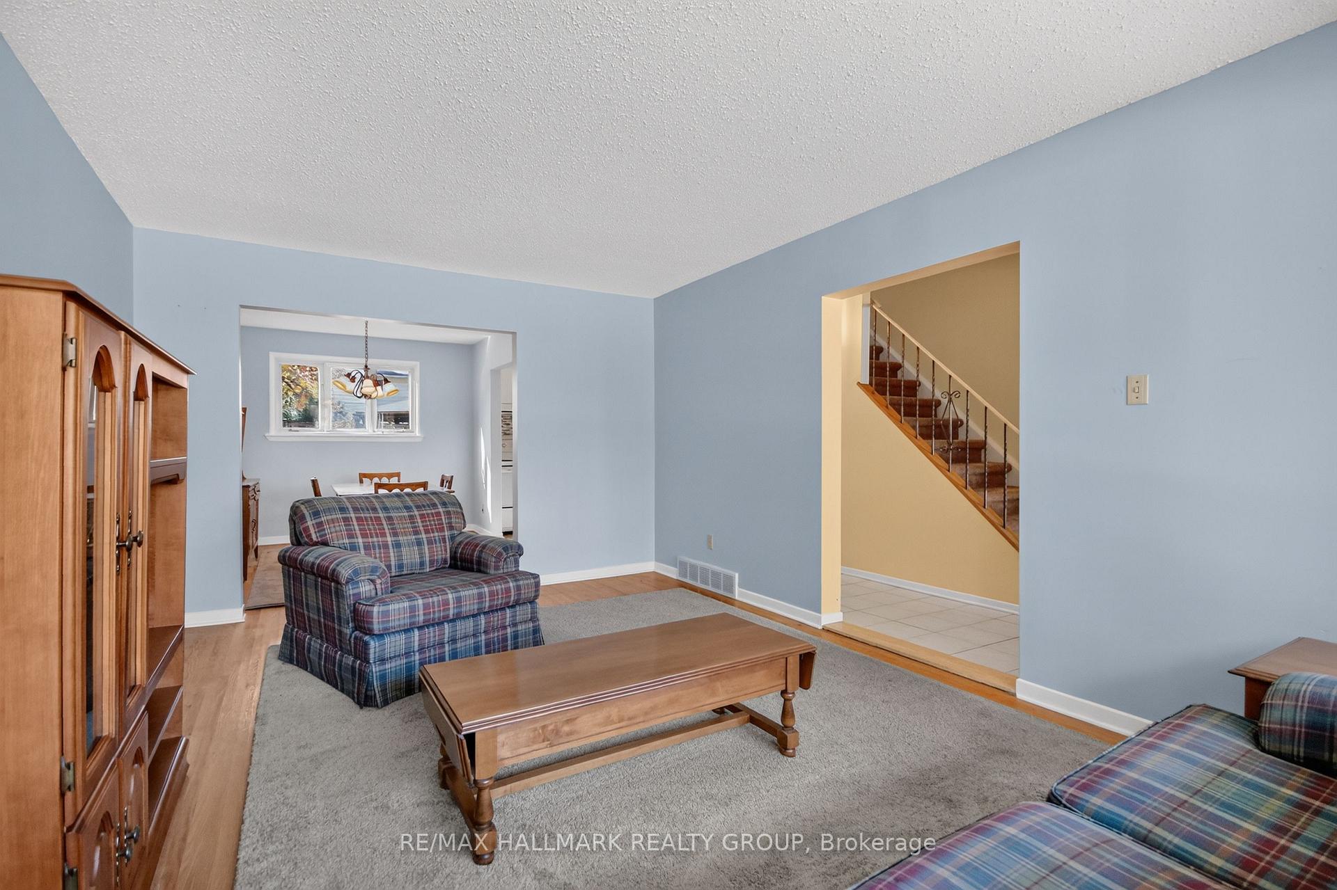 Photo 8 of 8 Burnview Crescent, Ottawa, Blackburn Hamlet — HOMEH