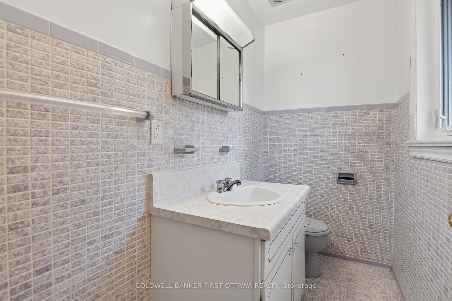 Photo 22 of 1512 Arnhem Street, Ottawa, Carleton Heights — HOMEH