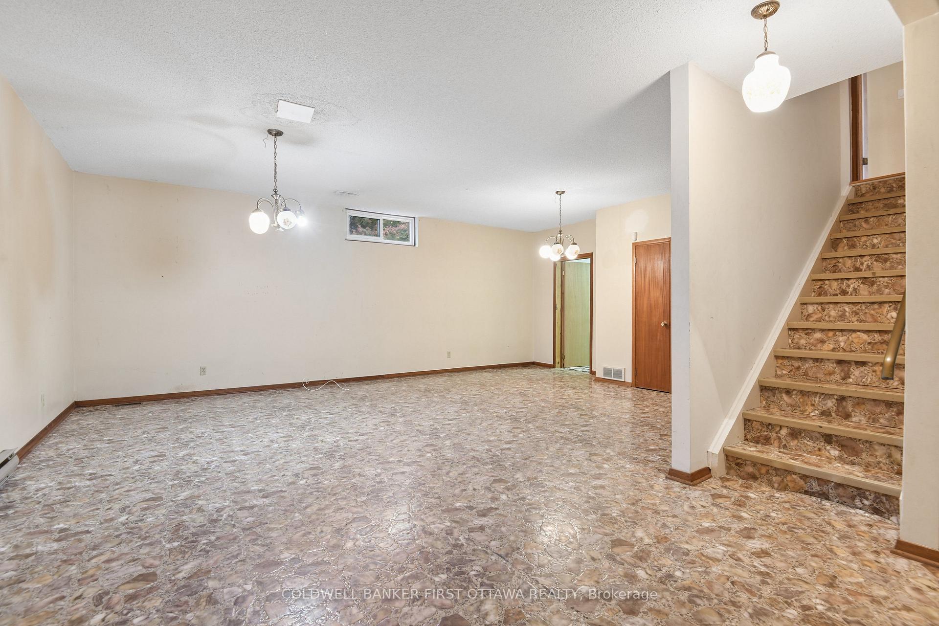 Photo 26 of 1512 Arnhem Street, Ottawa, Carleton Heights — HOMEH