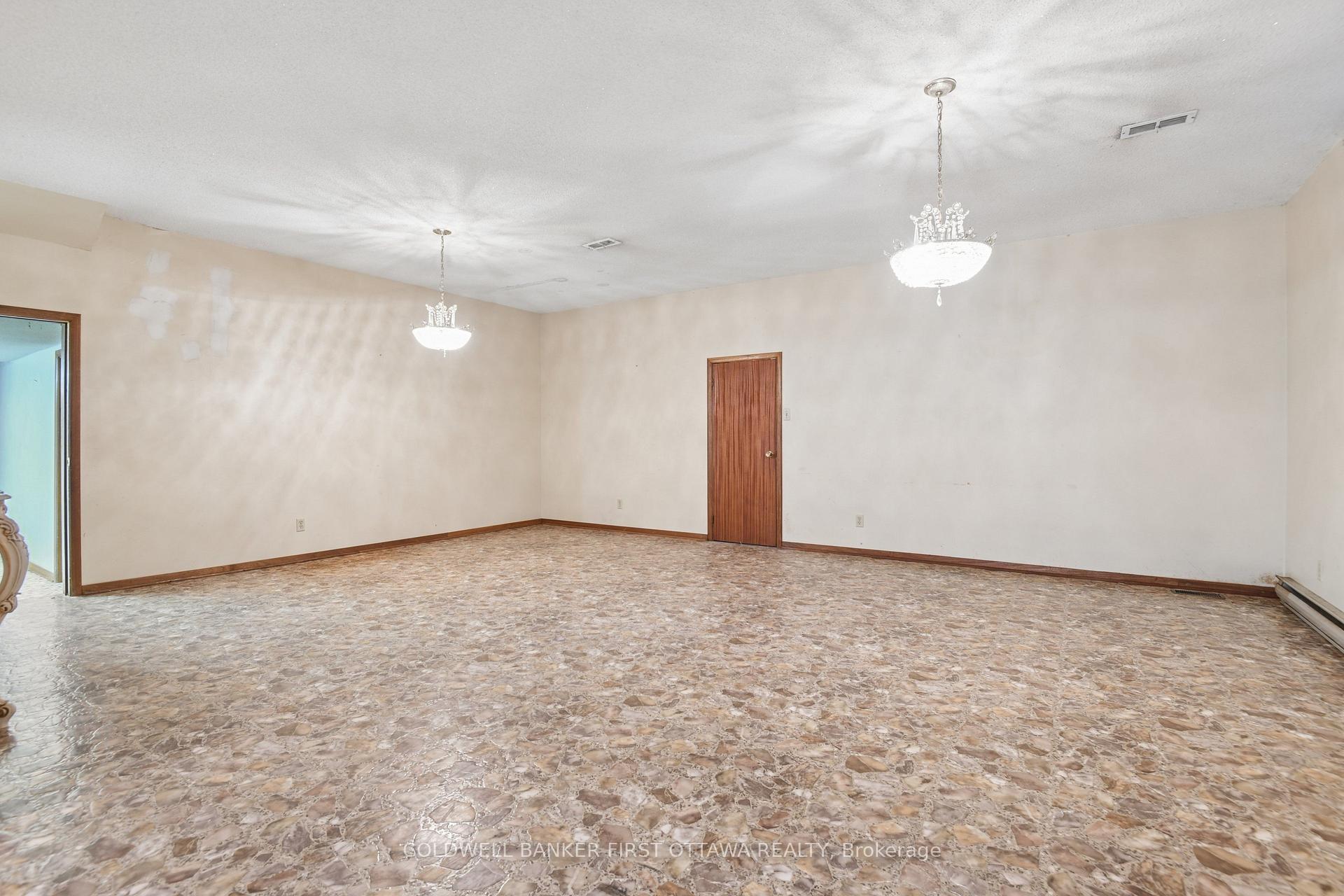 Photo 29 of 1512 Arnhem Street, Ottawa, Carleton Heights — HOMEH