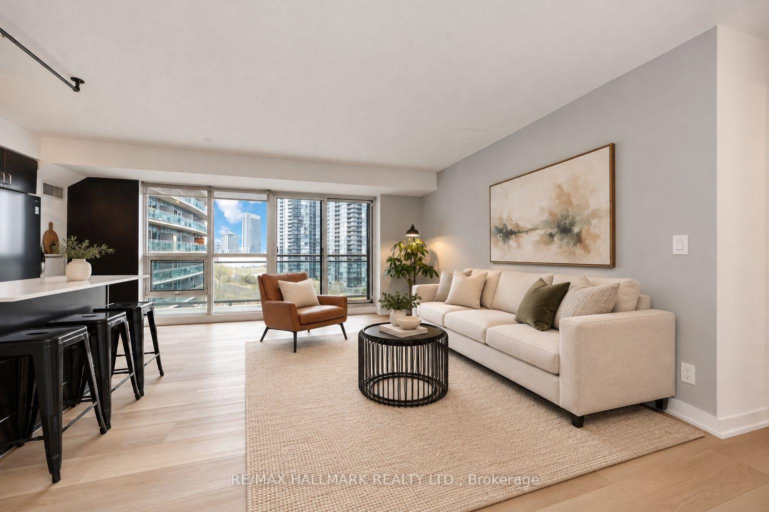 Photo 2 of Unit 901, 155 Legion Road N, Etobicoke, Mimico — HOMEH