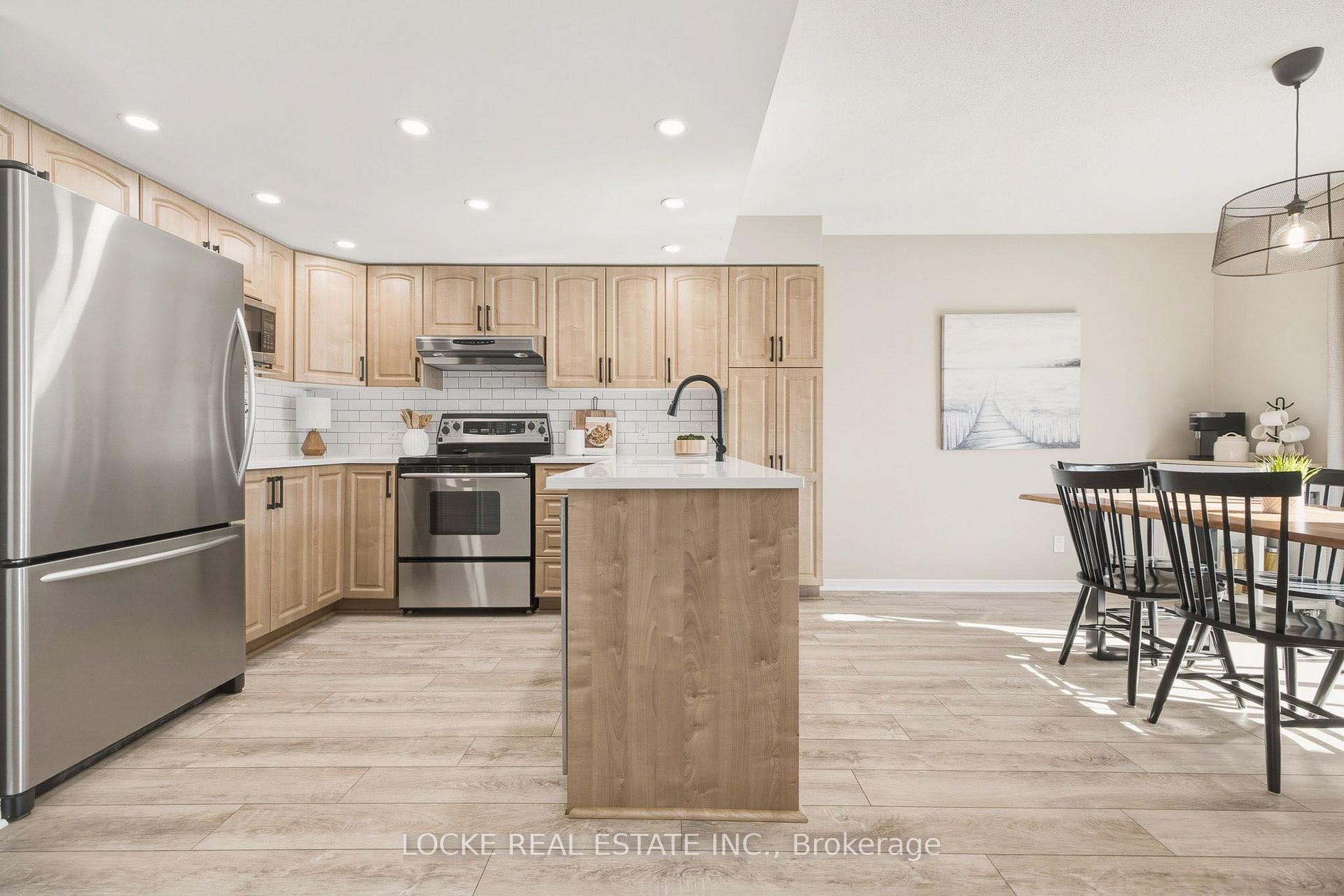 Photo 14 of 2174 Saturn Crescent, Ottawa, Fallingbrook/Gardenway South — HOMEH