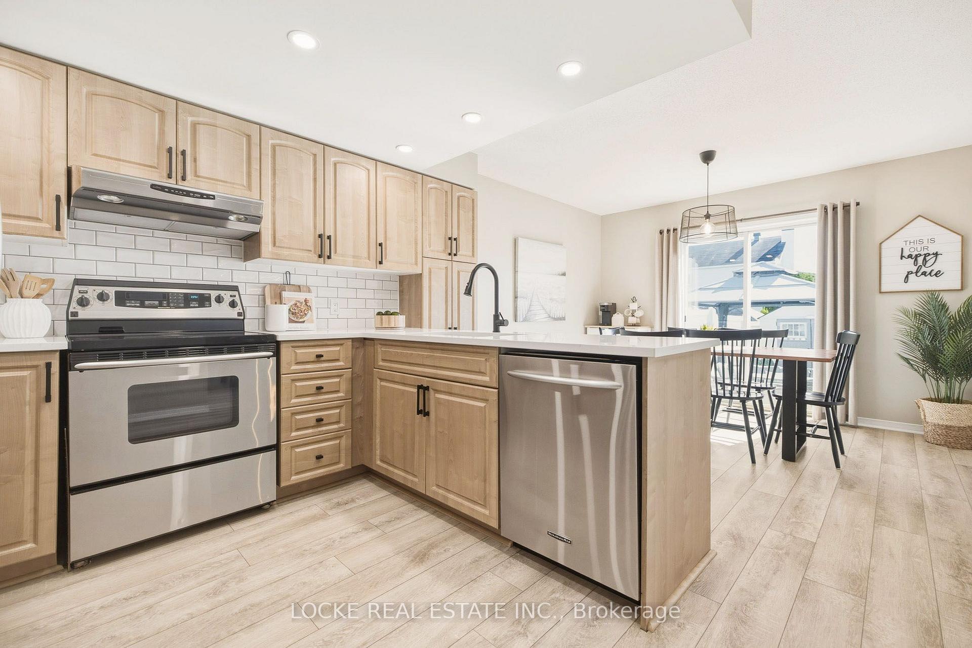 Photo 18 of 2174 Saturn Crescent, Ottawa, Fallingbrook/Gardenway South — HOMEH