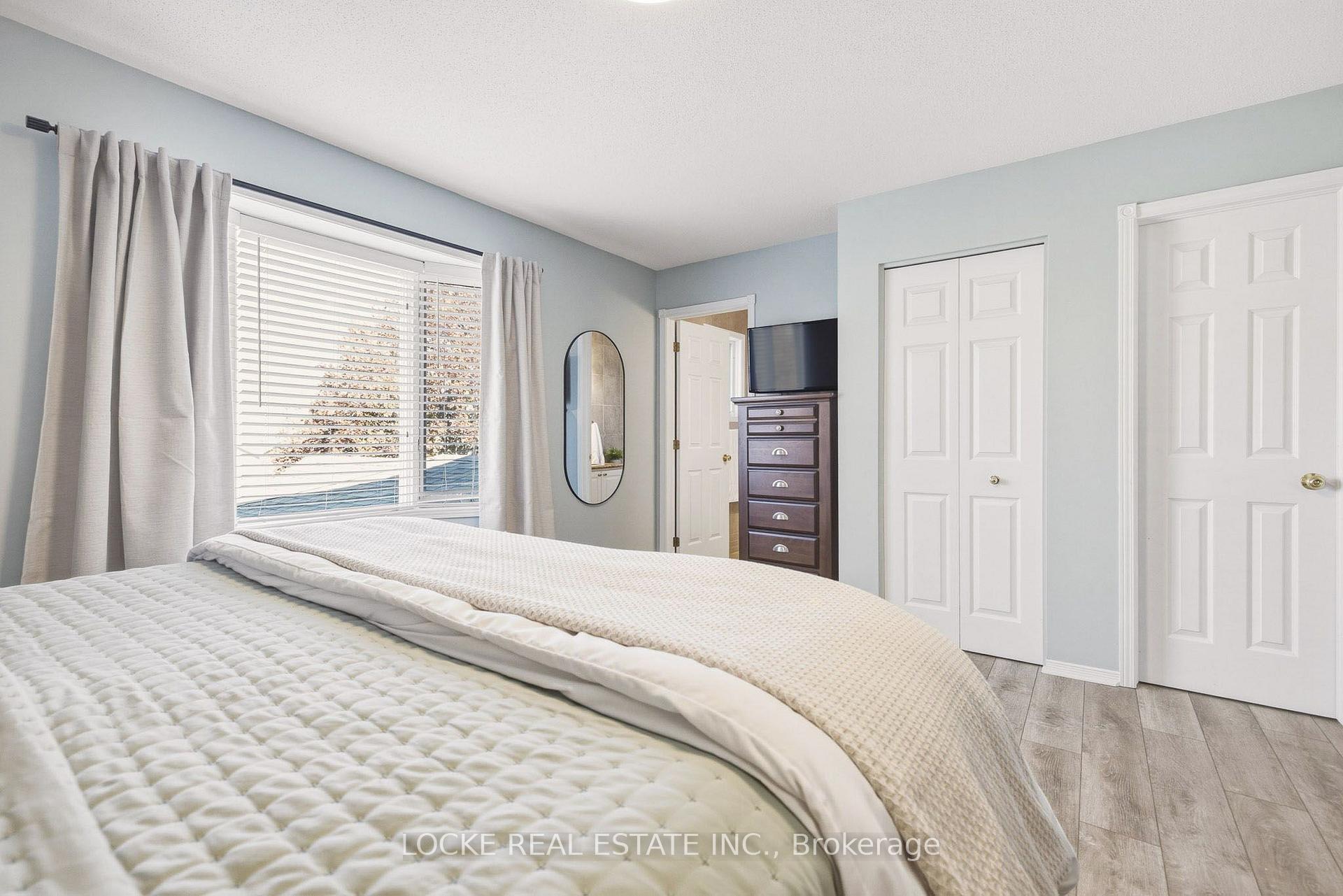 Photo 24 of 2174 Saturn Crescent, Ottawa, Fallingbrook/Gardenway South — HOMEH