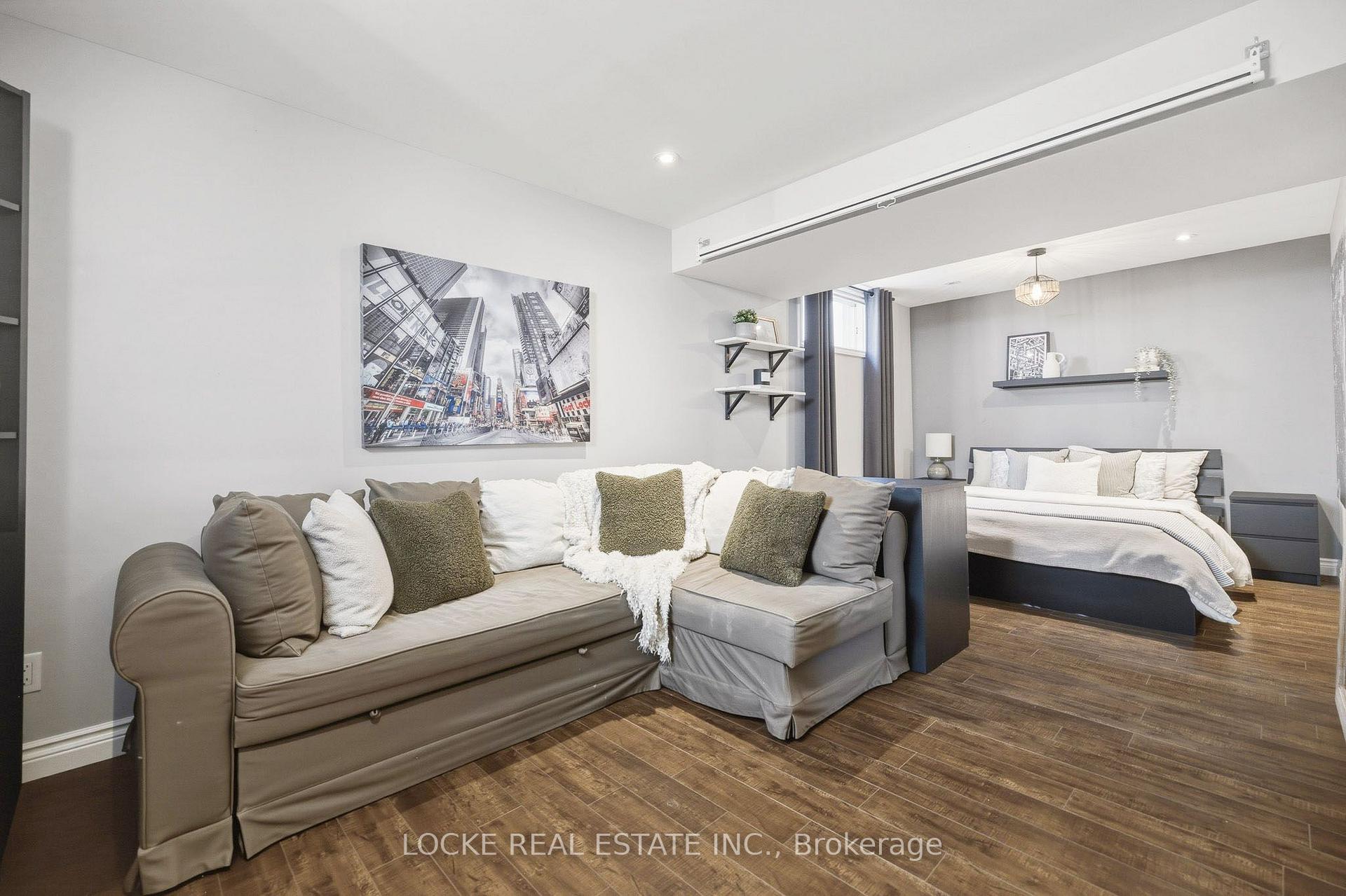 Photo 38 of 2174 Saturn Crescent, Ottawa, Fallingbrook/Gardenway South — HOMEH