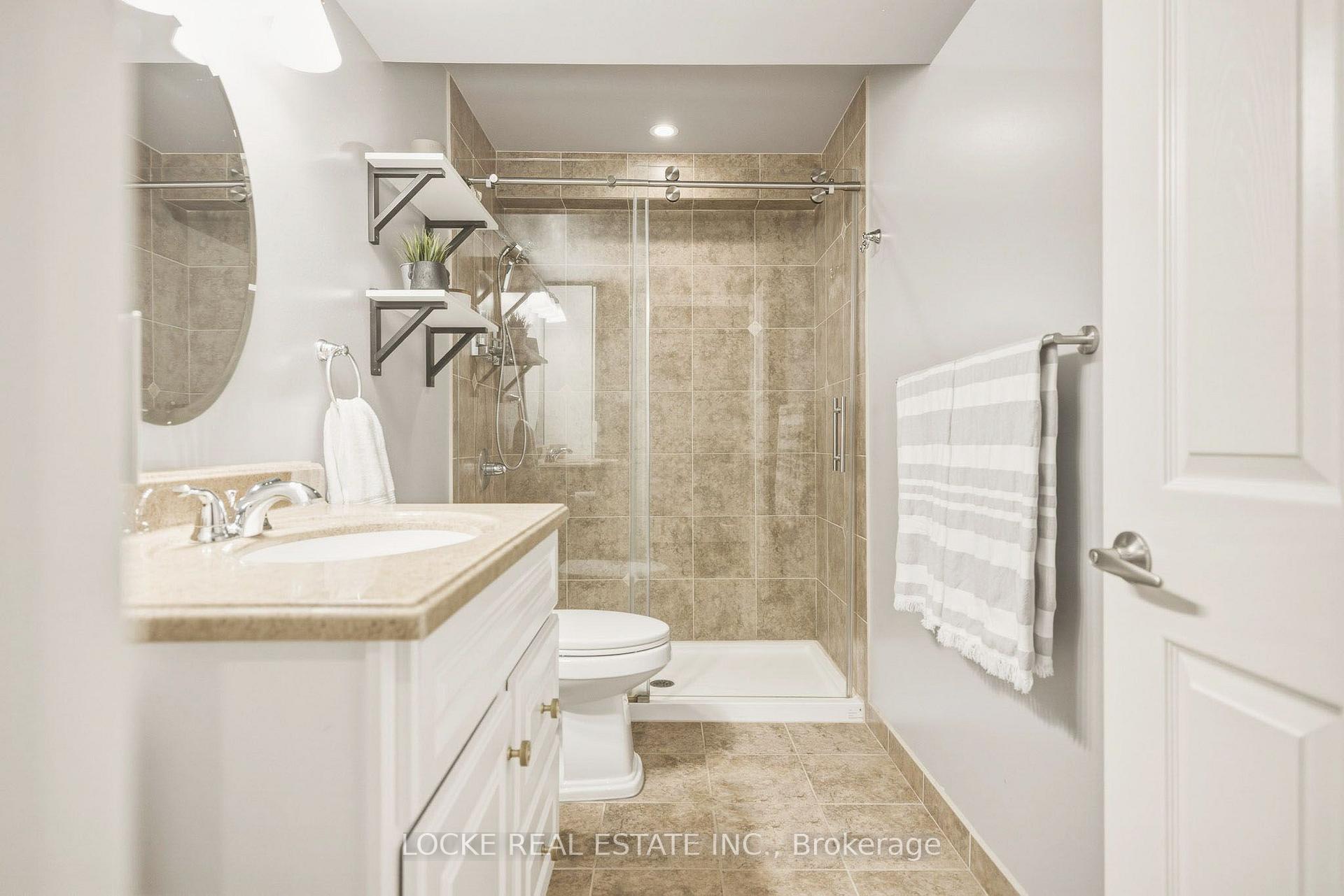 Photo 39 of 2174 Saturn Crescent, Ottawa, Fallingbrook/Gardenway South — HOMEH