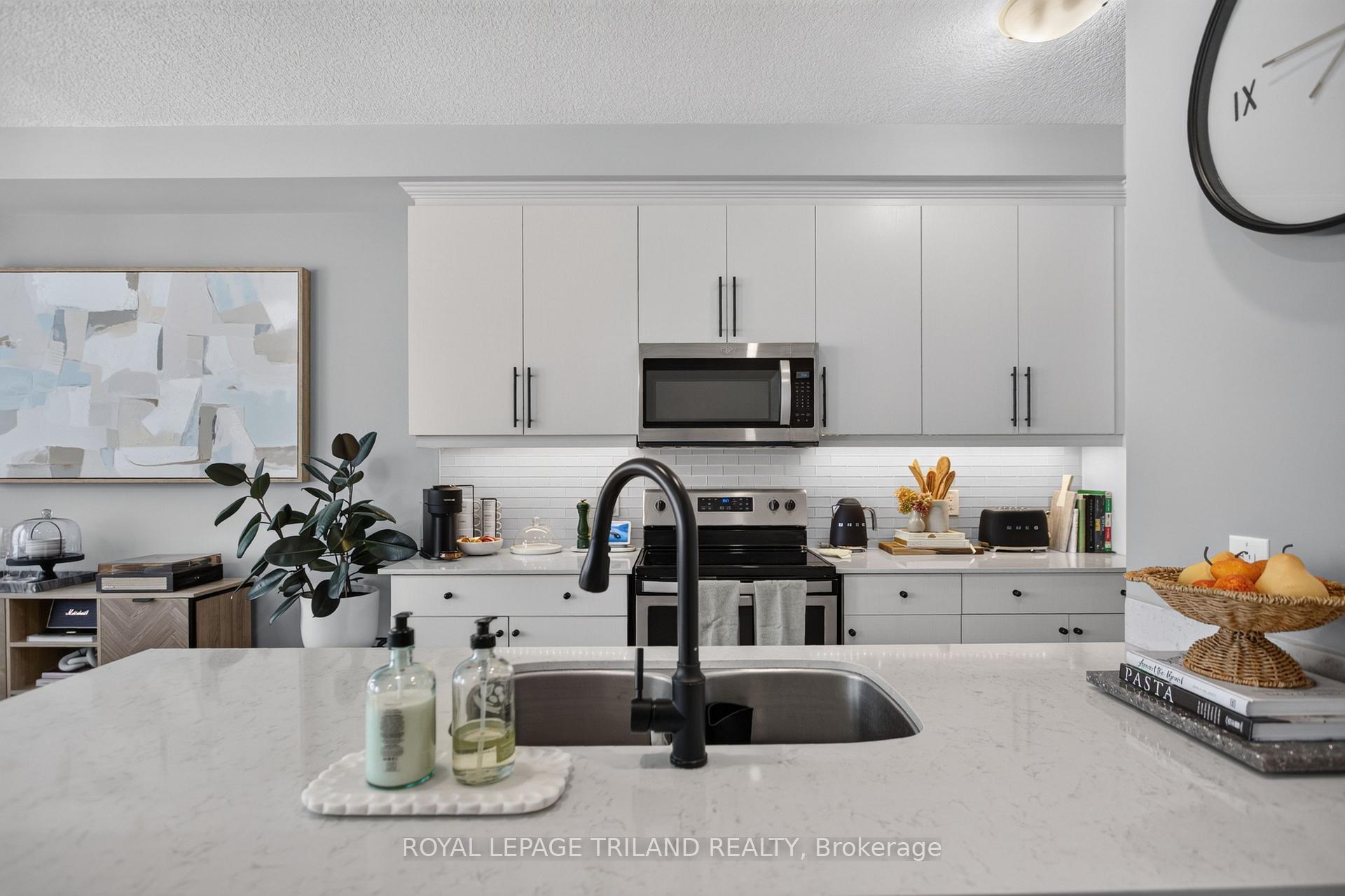 Photo 8 of Unit 102, 2070 Meadowgate Boulevard, London, South U — HOMEH
