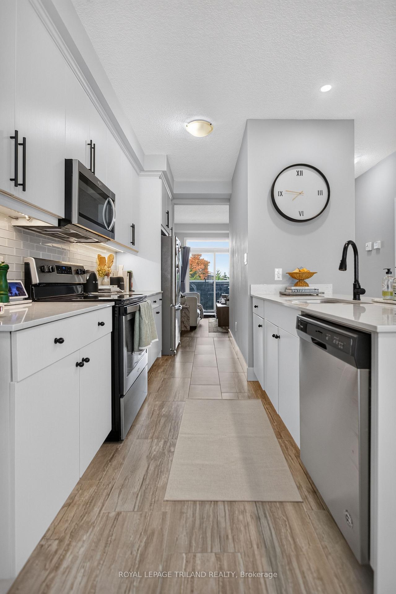 Photo 9 of Unit 102, 2070 Meadowgate Boulevard, London, South U — HOMEH